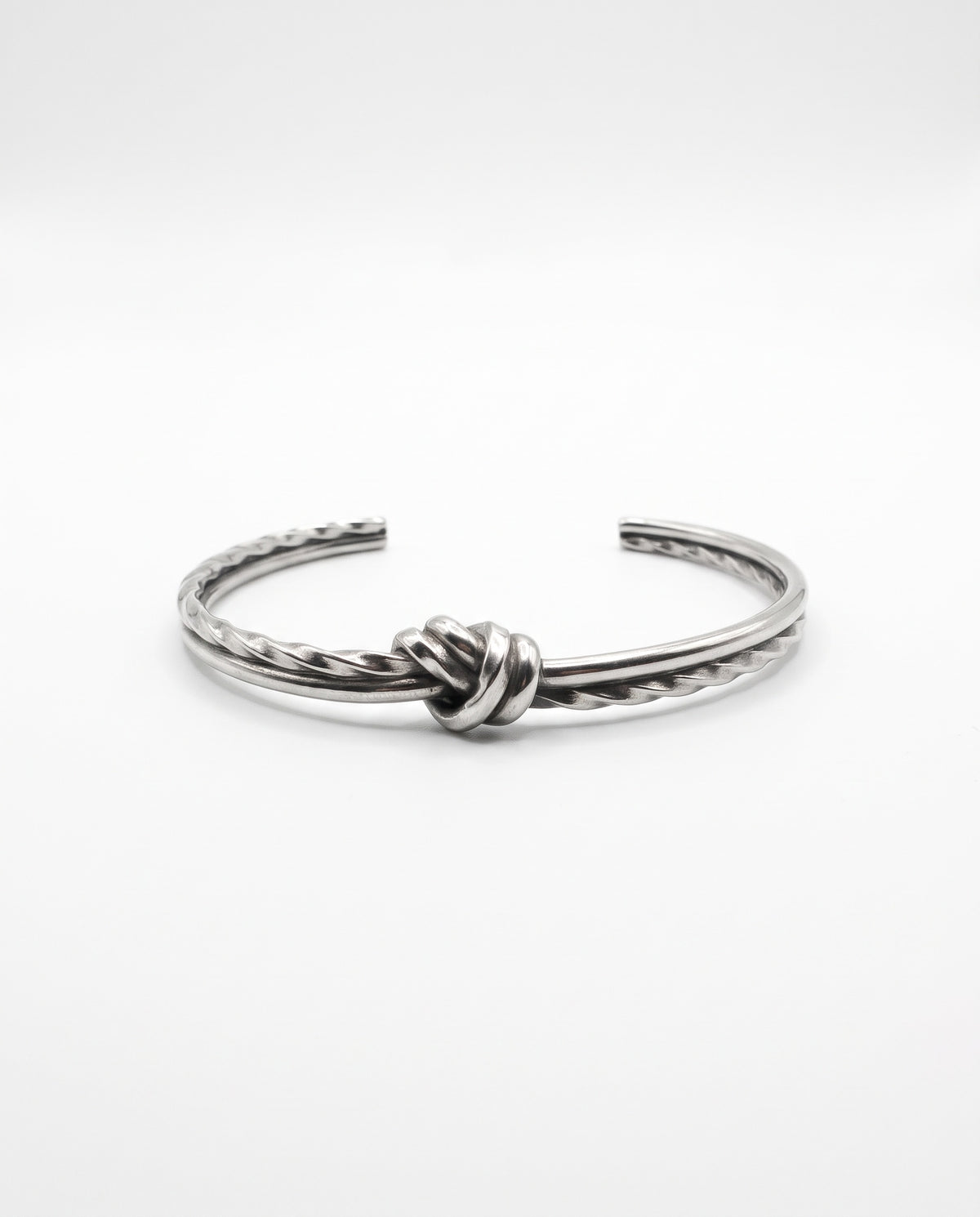 Brazalete Metalizado Nudo Texturizado Plata